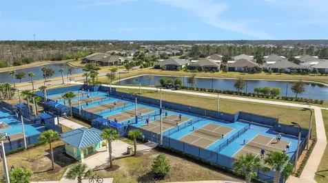 307 Cheeseburger Drive Daytona Beach FL 32124