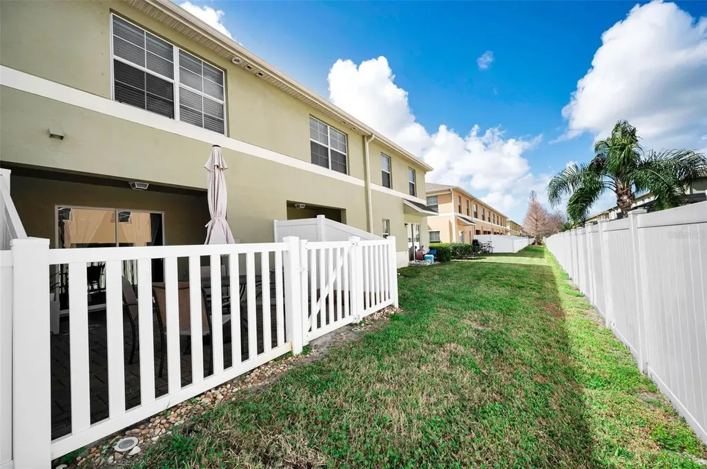 9736 Trumpet Vine Loop Trinity FL 34655