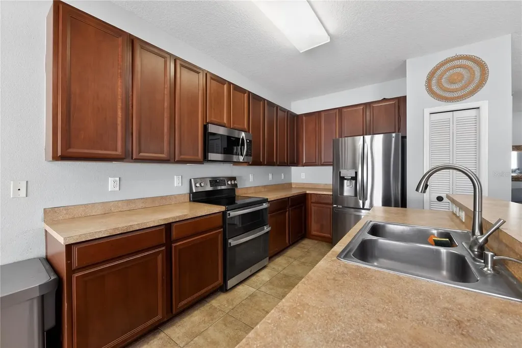 15536 Telford Spring Drive Sun City Center FL 33573