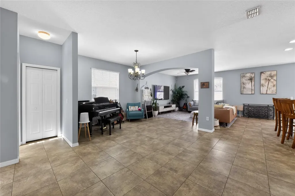 15536 Telford Spring Drive Sun City Center FL 33573