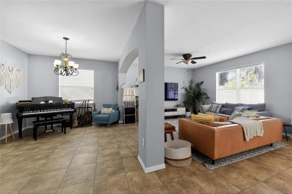 15536 Telford Spring Drive Sun City Center FL 33573