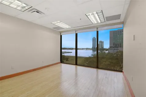 233 E Bay Street Jacksonville FL 32202
