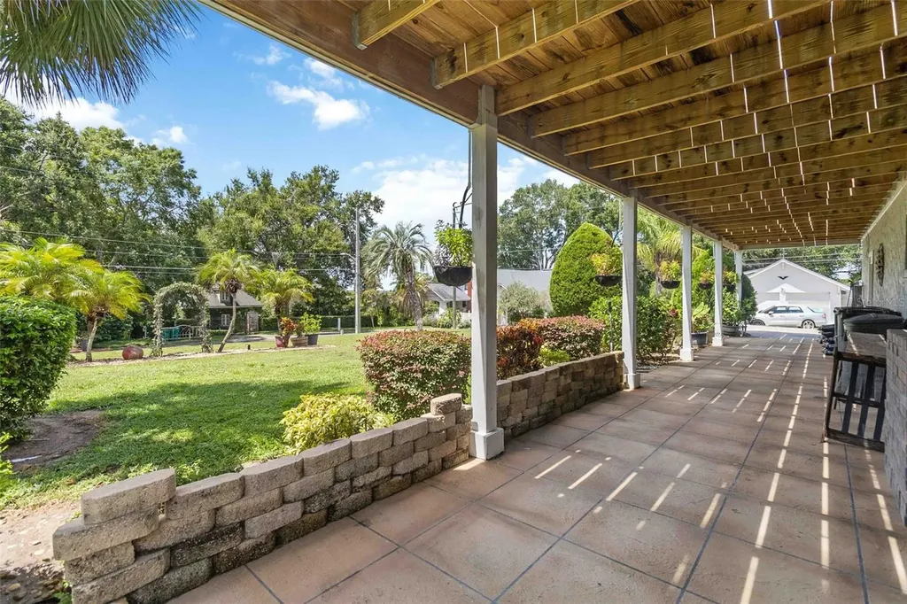 999 Fairview Avenue Mount Dora FL 32757