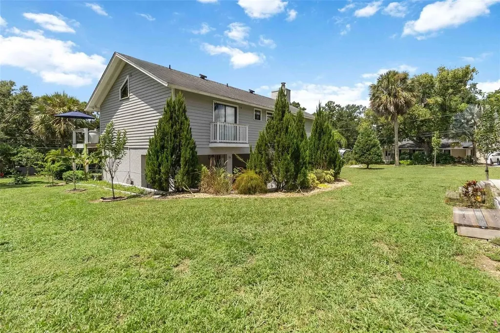 999 Fairview Avenue Mount Dora FL 32757