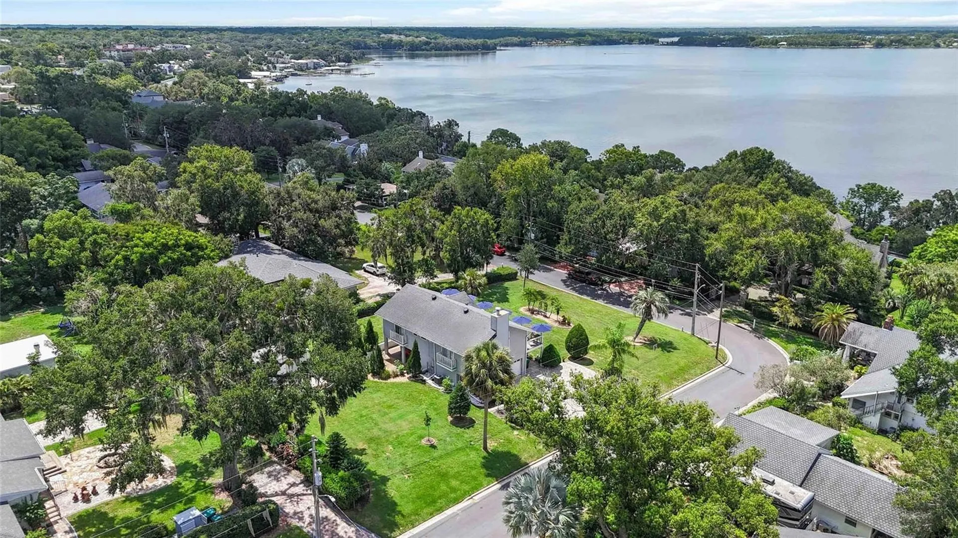 999 Fairview Avenue Mount Dora FL 32757