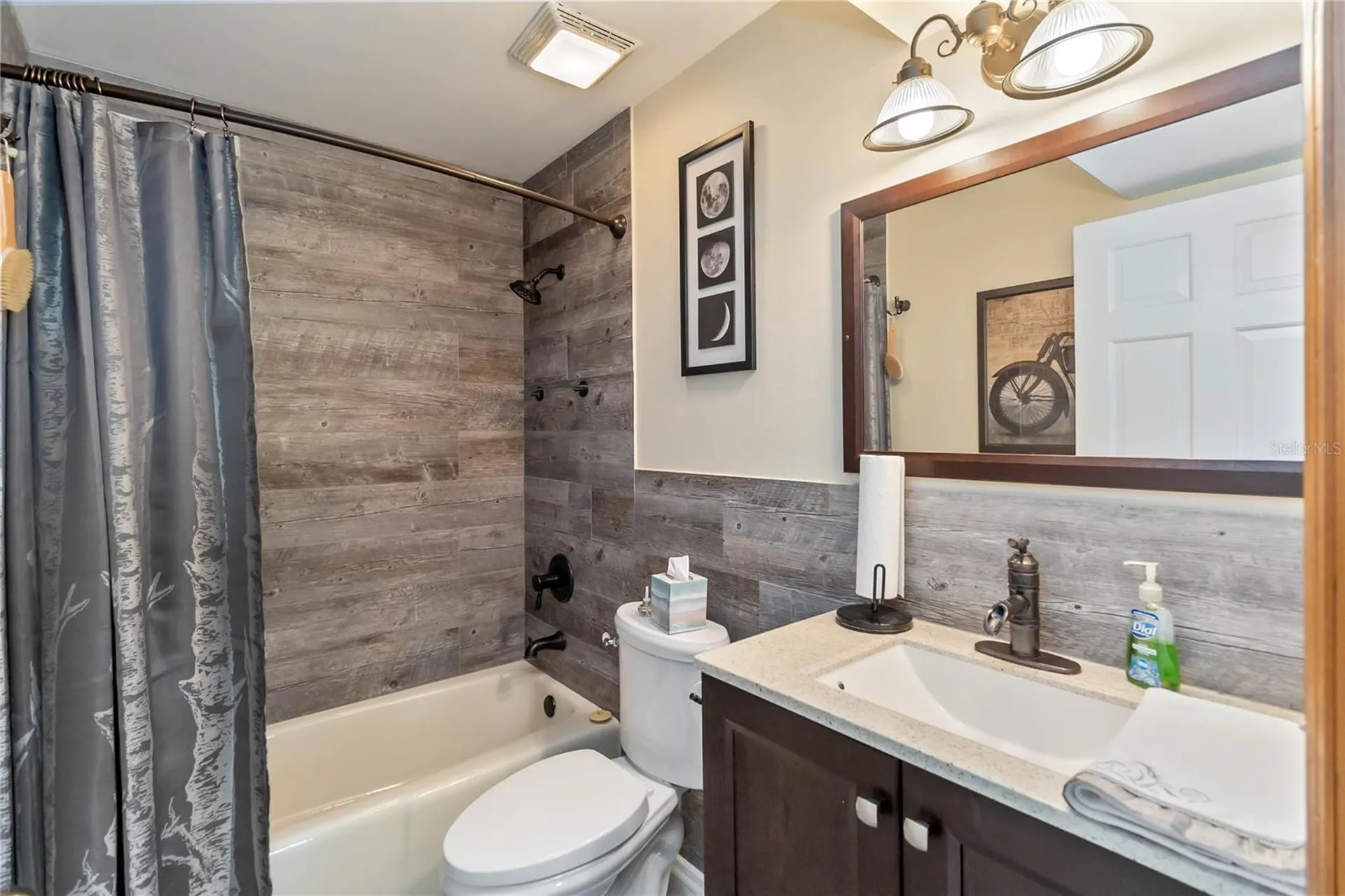 999 Fairview Avenue Mount Dora FL 32757