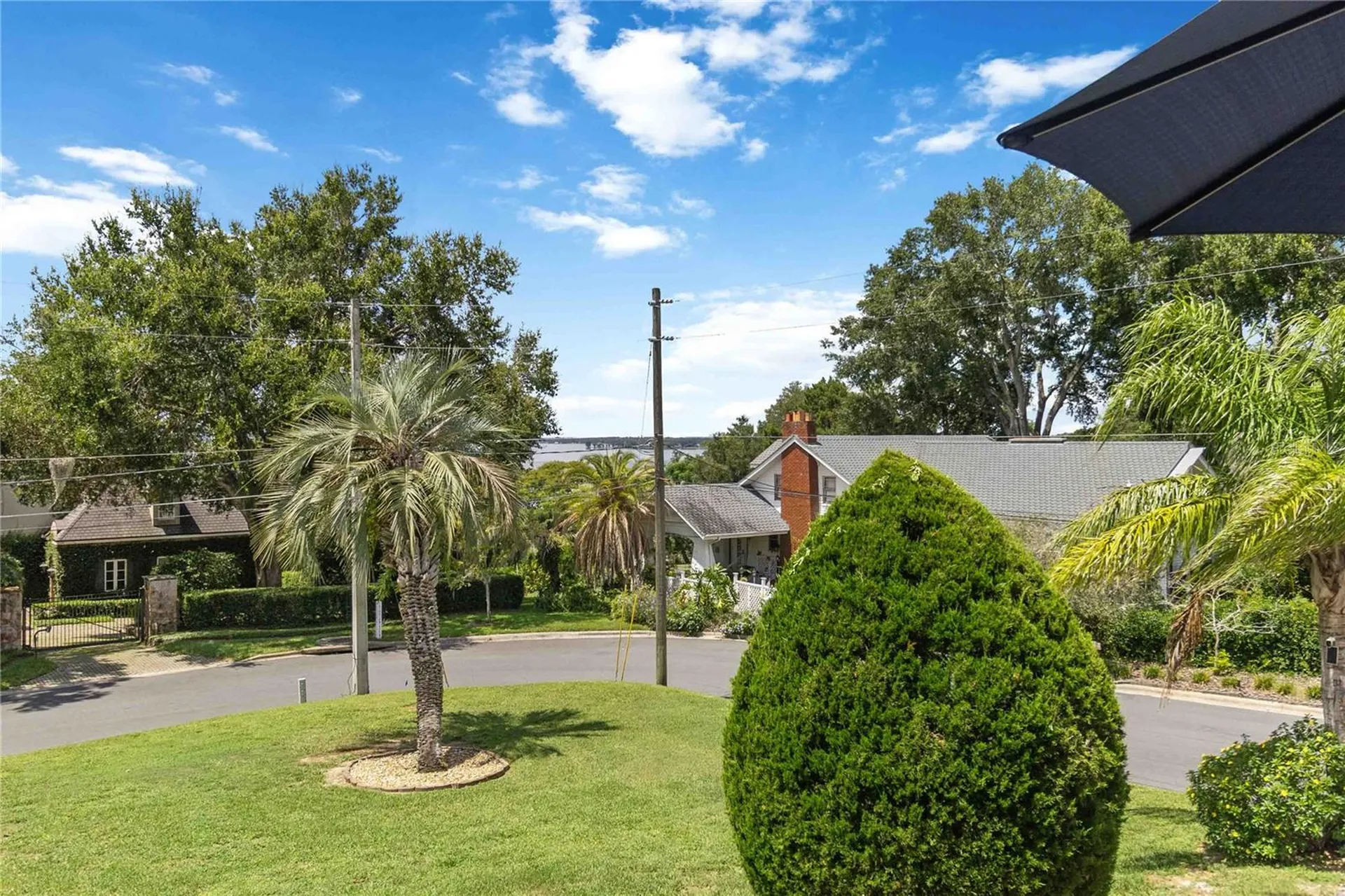 999 Fairview Avenue Mount Dora FL 32757