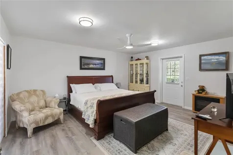 999 Fairview Avenue Mount Dora FL 32757