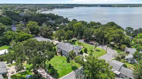 999 Fairview Avenue Mount Dora FL 32757