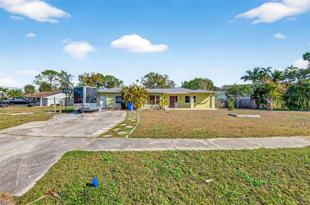1722 Bayou Grande Boulevard NE St Petersburg FL 33703