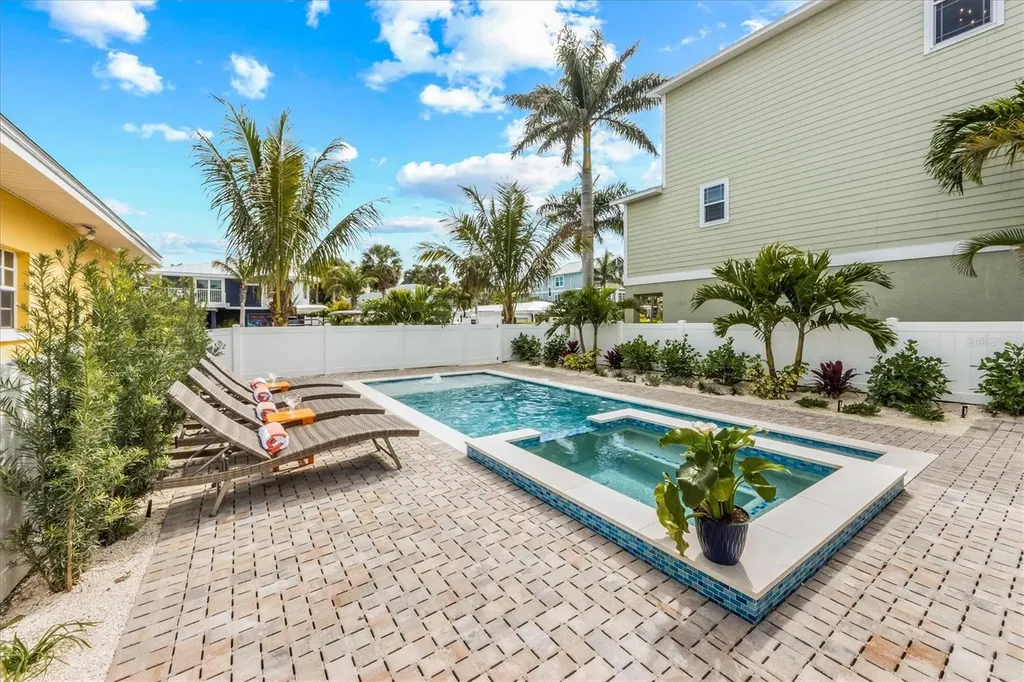 112 Cedar Avenue Anna Maria FL 34216