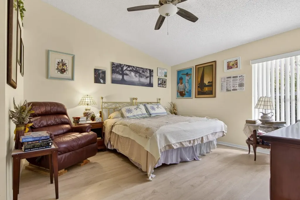 2005 Gardenia Landings Lane Sun City Center FL 33573