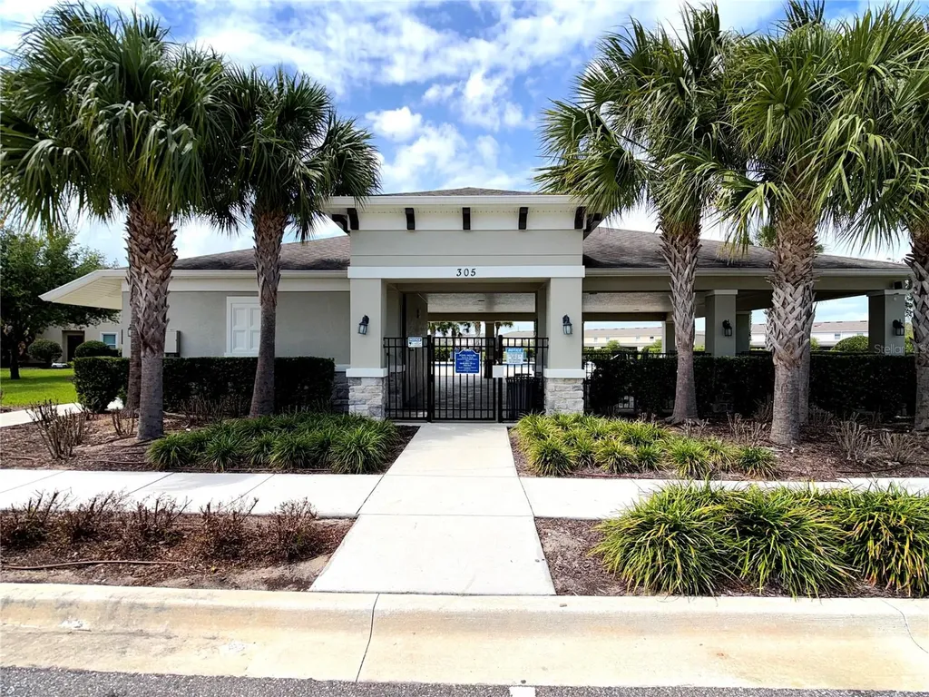 447 Arbor Lakes Drive Davenport FL 33896