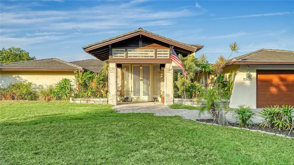 5500 Merrimac Drive Sarasota FL 34231