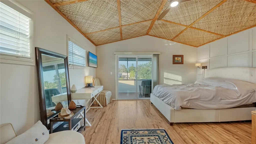 5500 Merrimac Drive Sarasota FL 34231