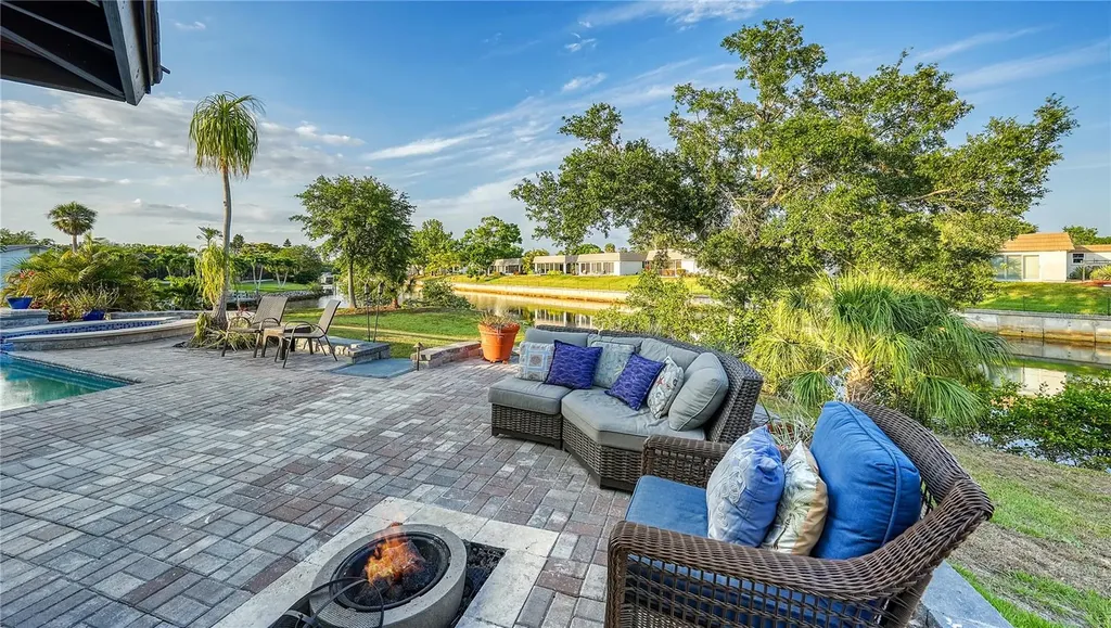 5500 Merrimac Drive Sarasota FL 34231