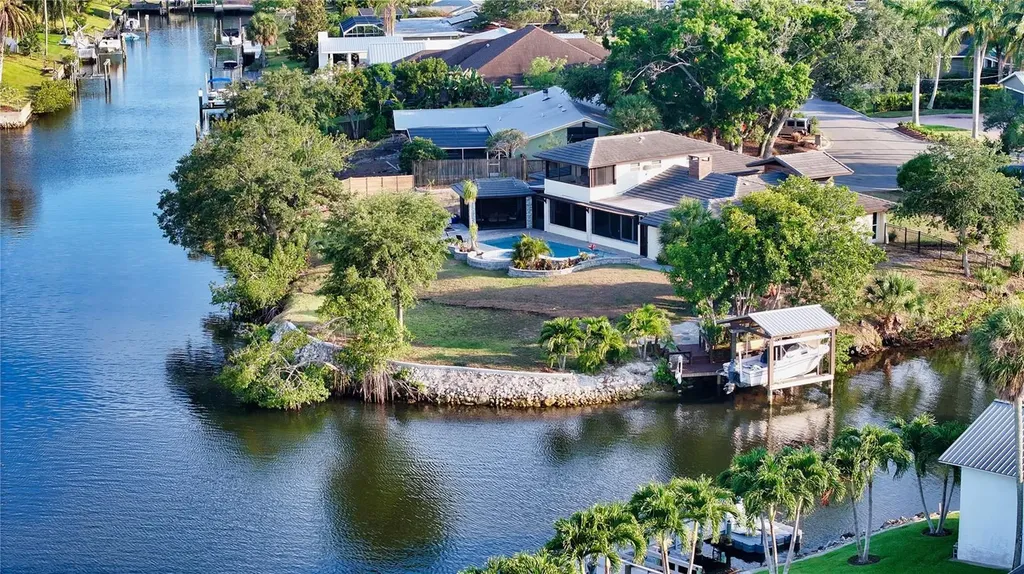 5500 Merrimac Drive Sarasota FL 34231