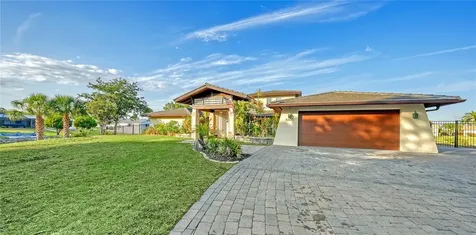 5500 Merrimac Drive Sarasota FL 34231