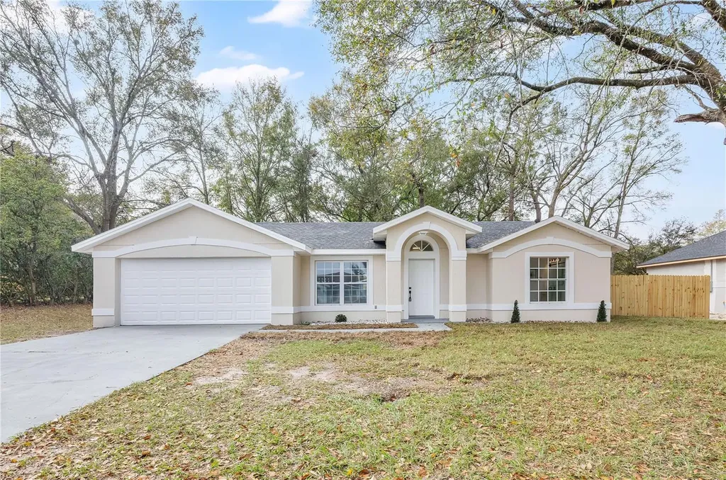 1120 Dunbridge Street Apopka FL 32703
