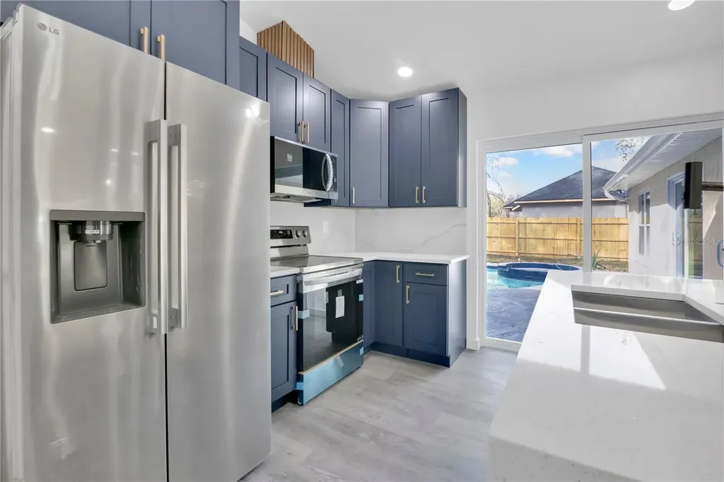 1120 Dunbridge Street Apopka FL 32703