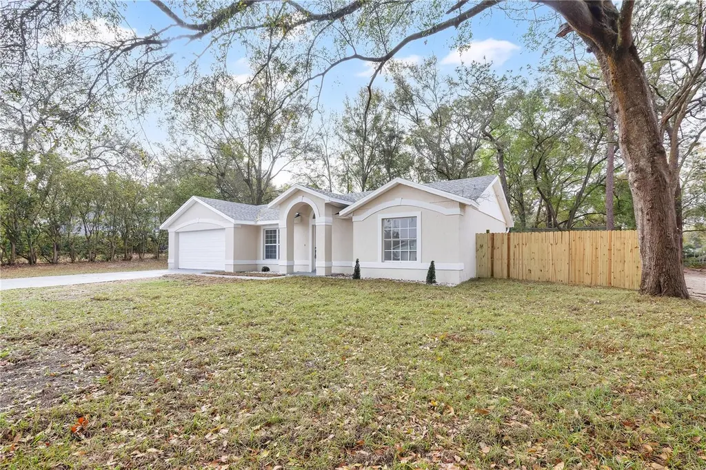 1120 Dunbridge Street Apopka FL 32703