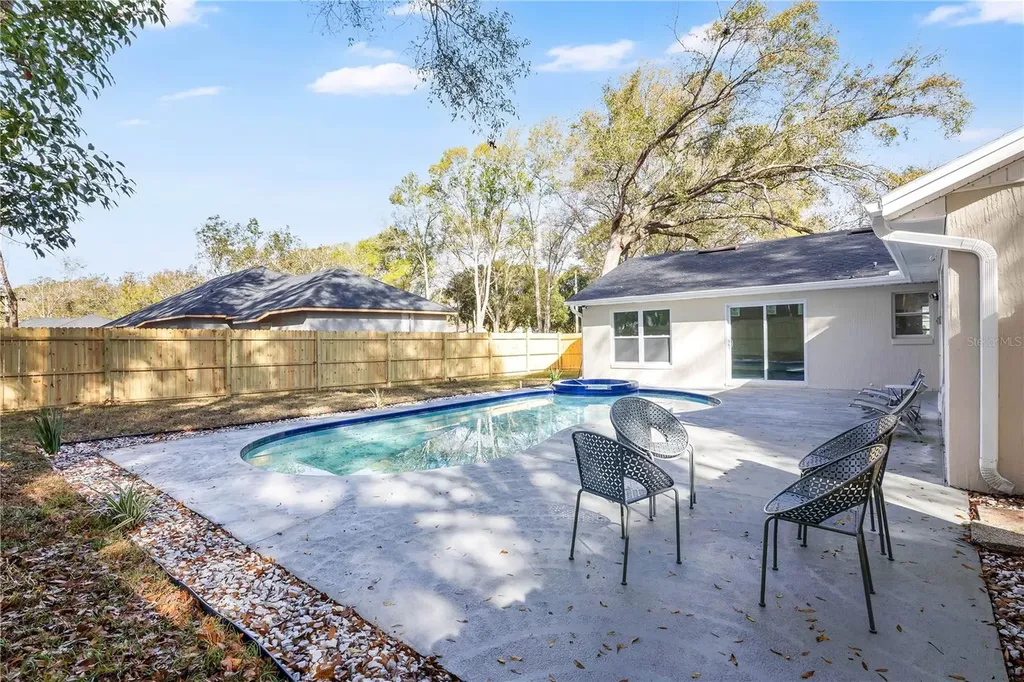 1120 Dunbridge Street Apopka FL 32703