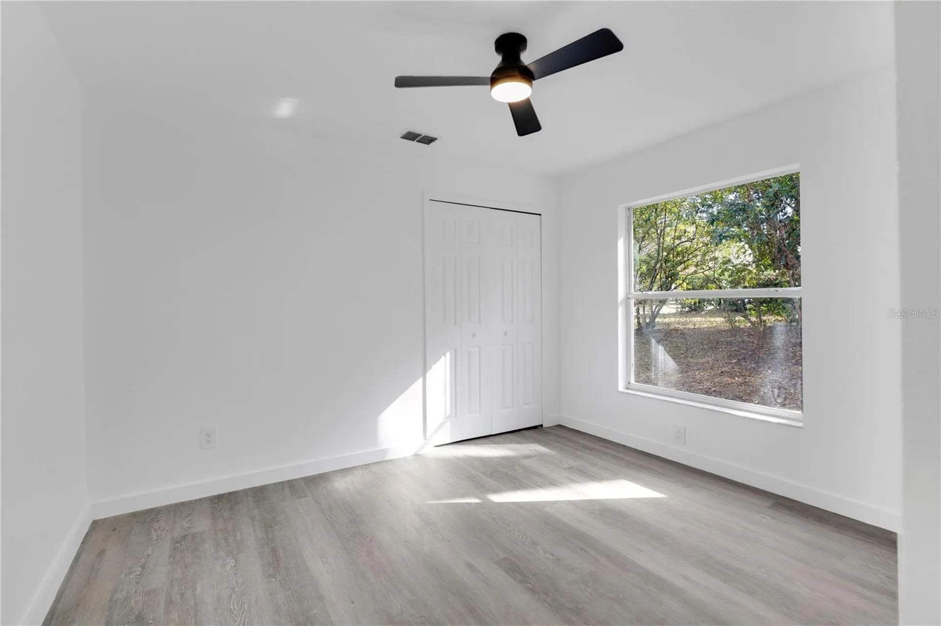 1120 Dunbridge Street Apopka FL 32703