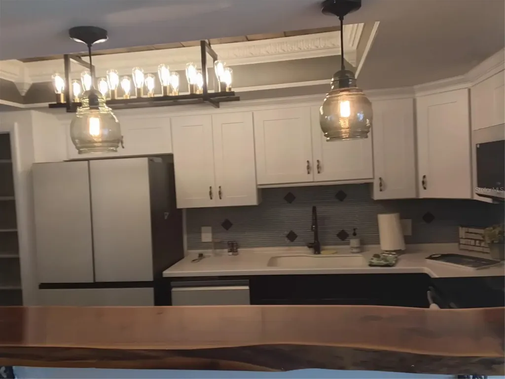 7100 Sunshine Skyway Lane S St Petersburg FL 33711