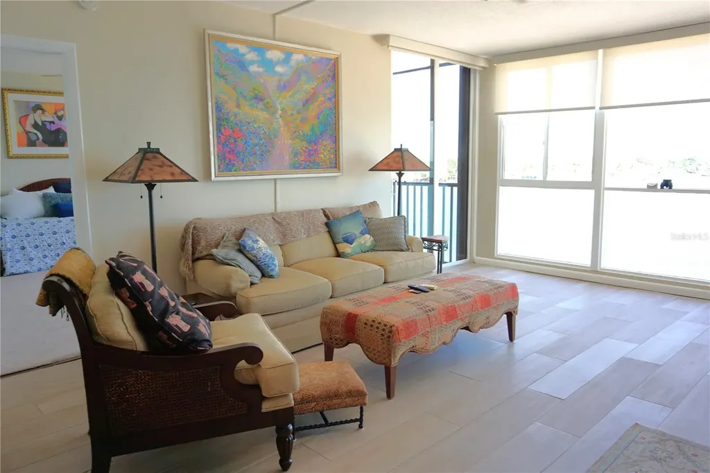 7100 Sunshine Skyway Lane S St Petersburg FL 33711