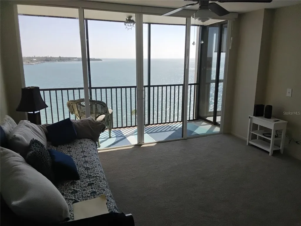 7100 Sunshine Skyway Lane S St Petersburg FL 33711