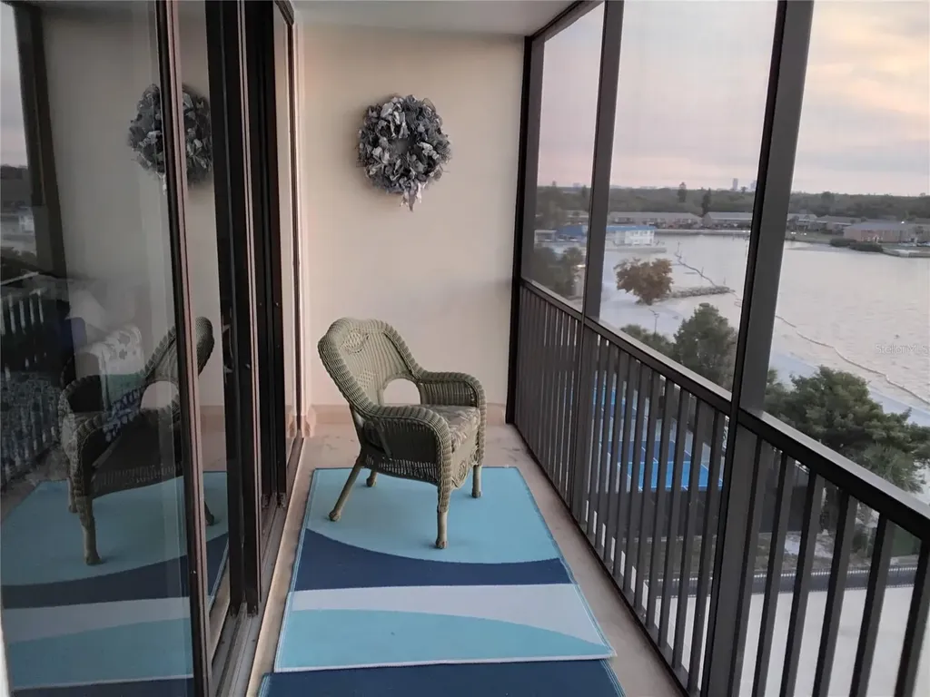 7100 Sunshine Skyway Lane S St Petersburg FL 33711