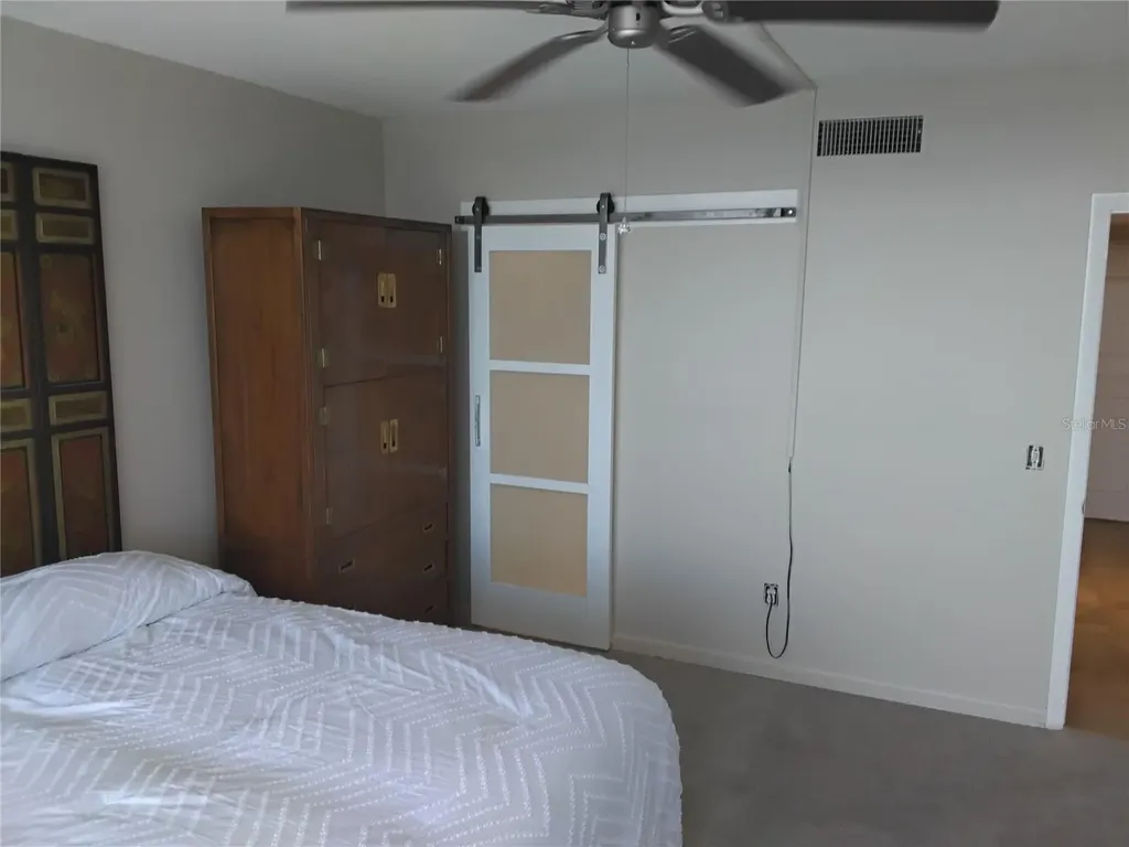 7100 Sunshine Skyway Lane S St Petersburg FL 33711