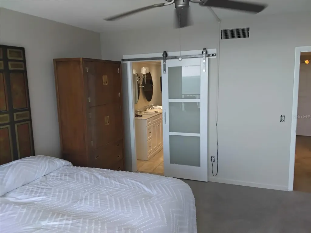 7100 Sunshine Skyway Lane S St Petersburg FL 33711