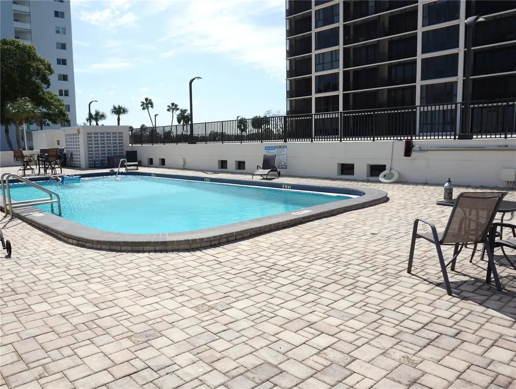 7100 Sunshine Skyway Lane S St Petersburg FL 33711