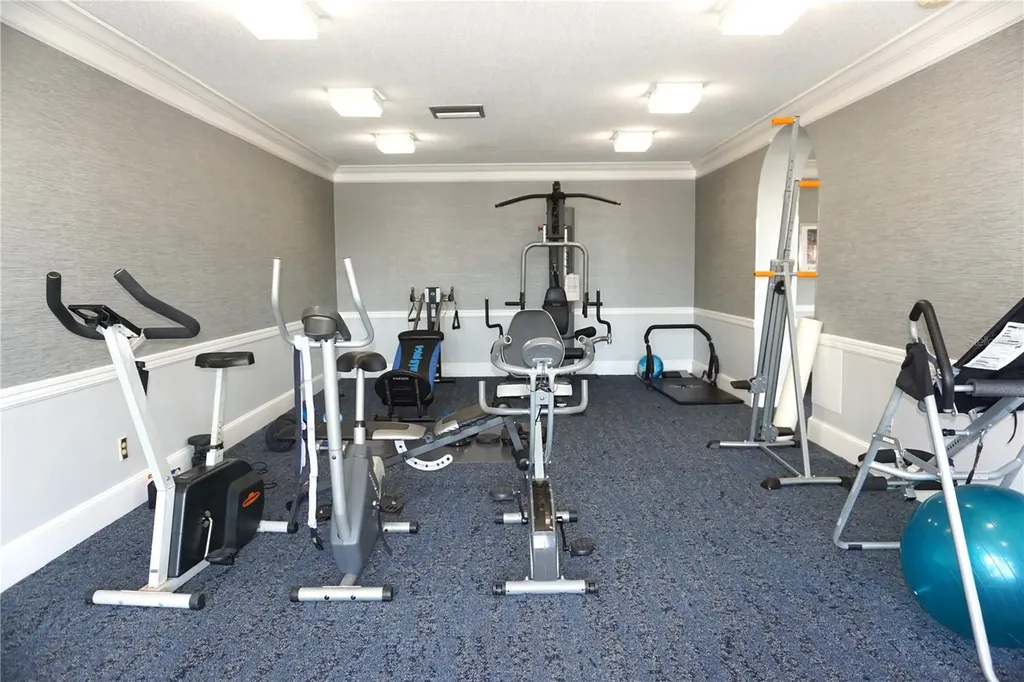 7100 Sunshine Skyway Lane S St Petersburg FL 33711