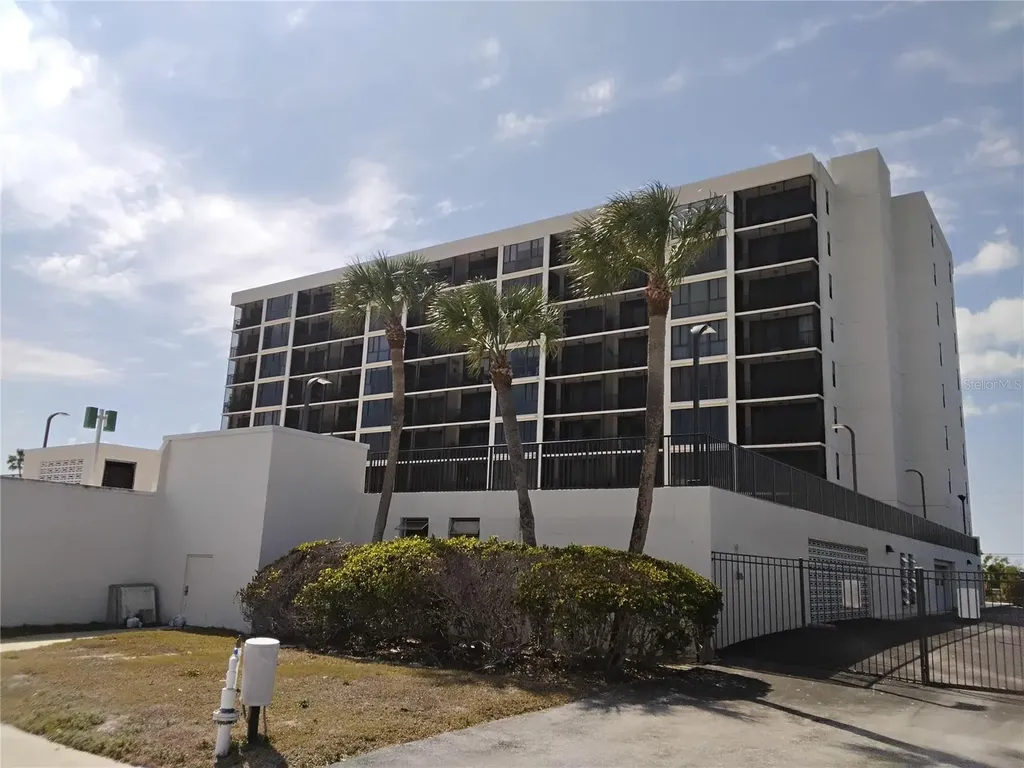 7100 Sunshine Skyway Lane S St Petersburg FL 33711