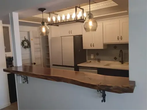 7100 Sunshine Skyway Lane S St Petersburg FL 33711