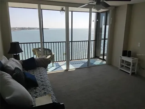 7100 Sunshine Skyway Lane S St Petersburg FL 33711