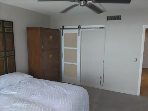 7100 Sunshine Skyway Lane S St Petersburg FL 33711