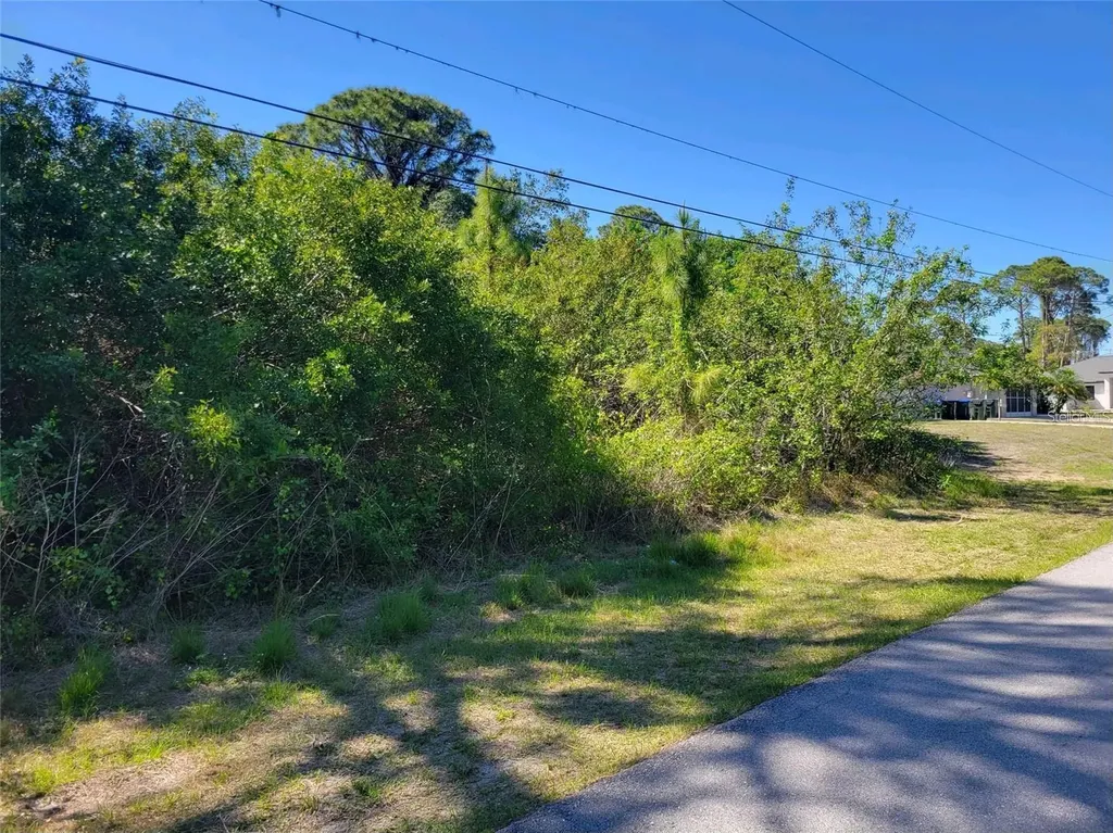 2721 Halladay Street North Port FL 34287