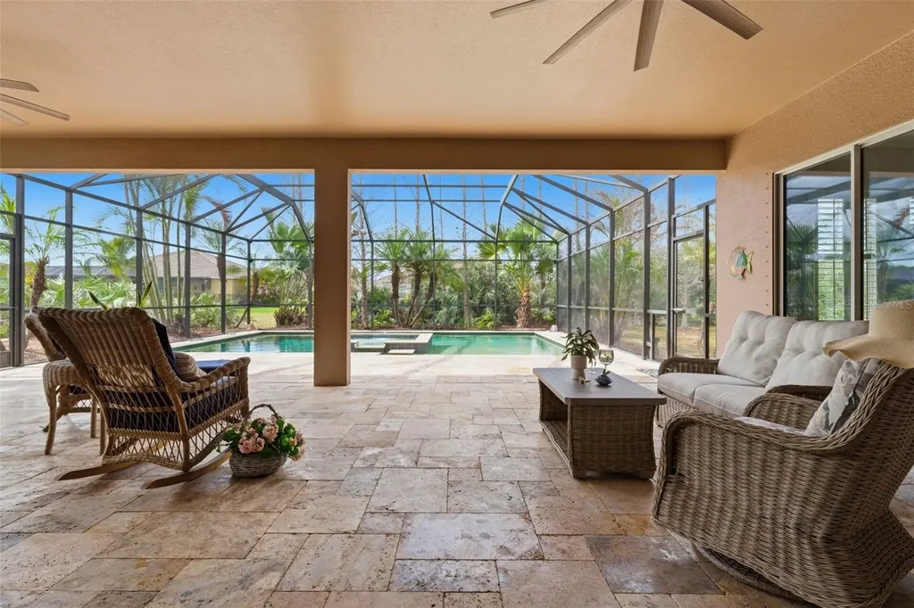 112 170th Street E Bradenton FL 34212