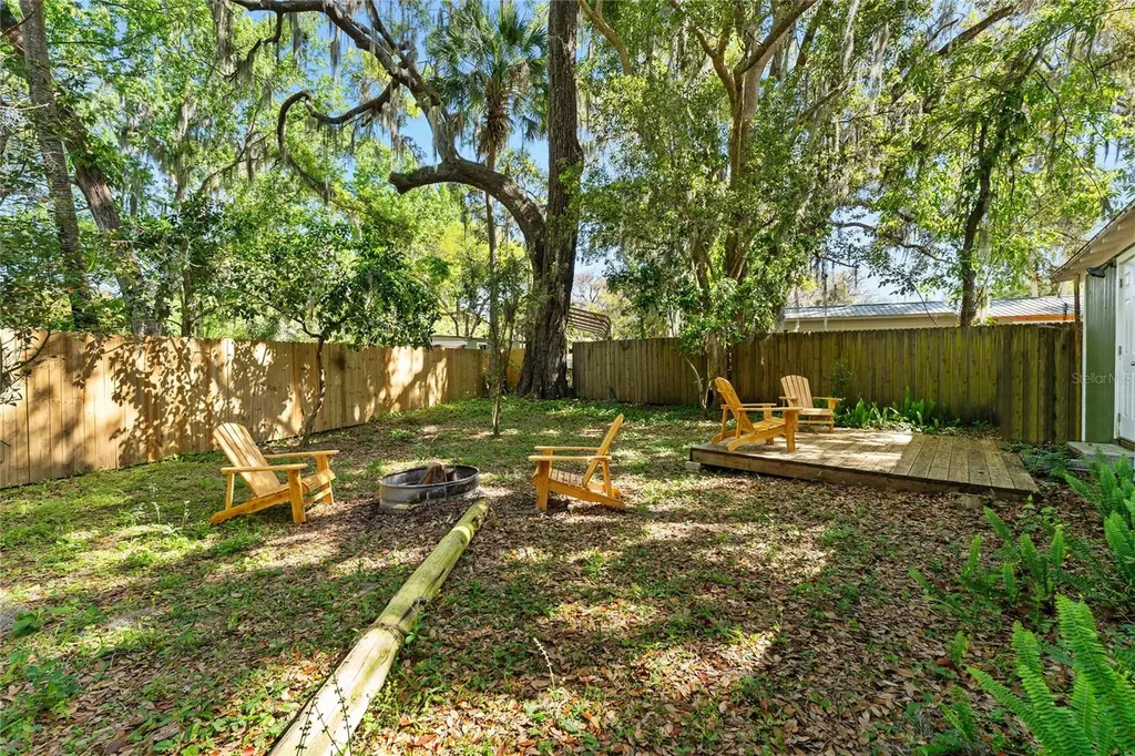 8533 W Miss Maggie Drive Homosassa FL 34448