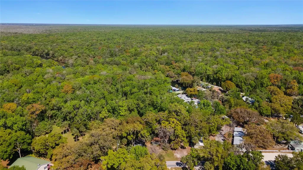 8533 W Miss Maggie Drive Homosassa FL 34448