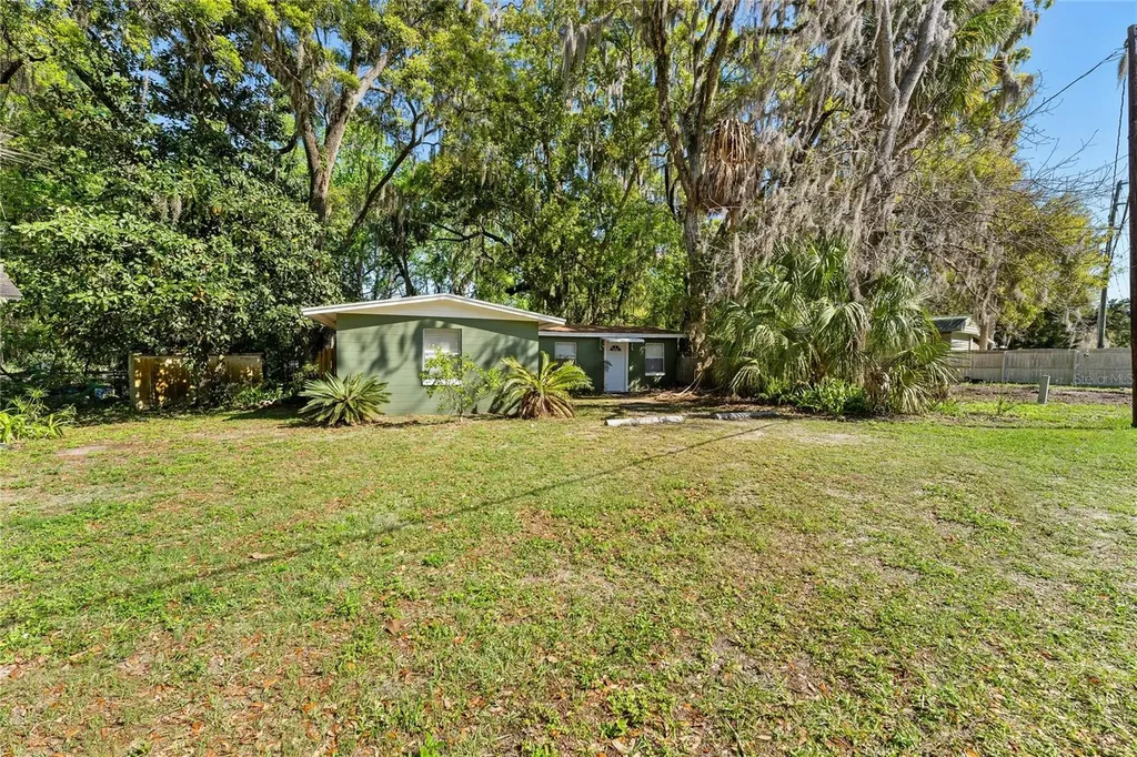 8533 W Miss Maggie Drive Homosassa FL 34448
