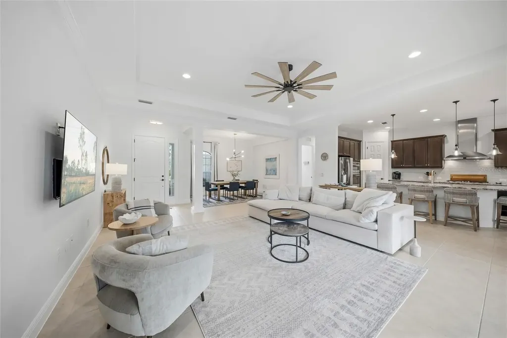 7817 Passionflower Drive Sarasota FL 34241