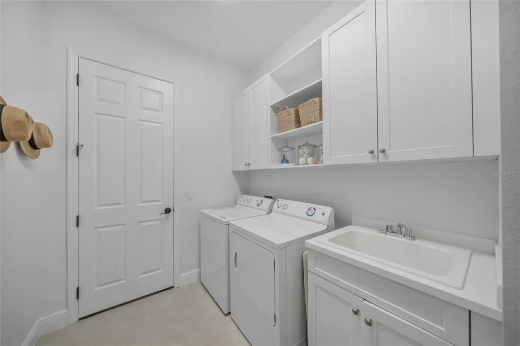 7817 Passionflower Drive Sarasota FL 34241