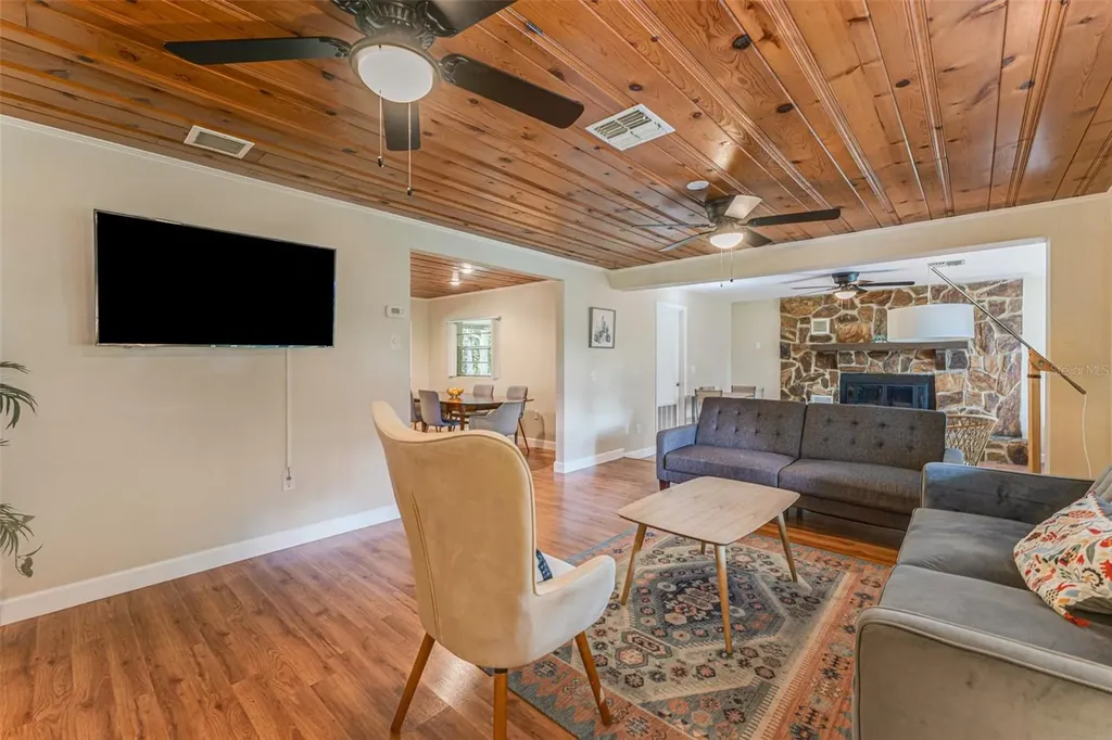 8585 W Miss Maggie Drive Homosassa FL 34448