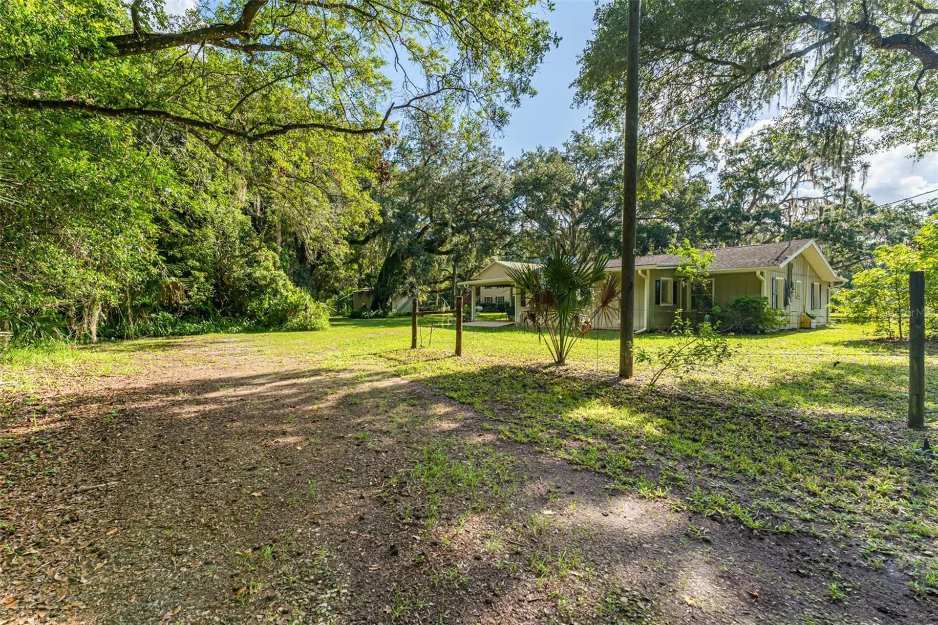 8585 W Miss Maggie Drive Homosassa FL 34448