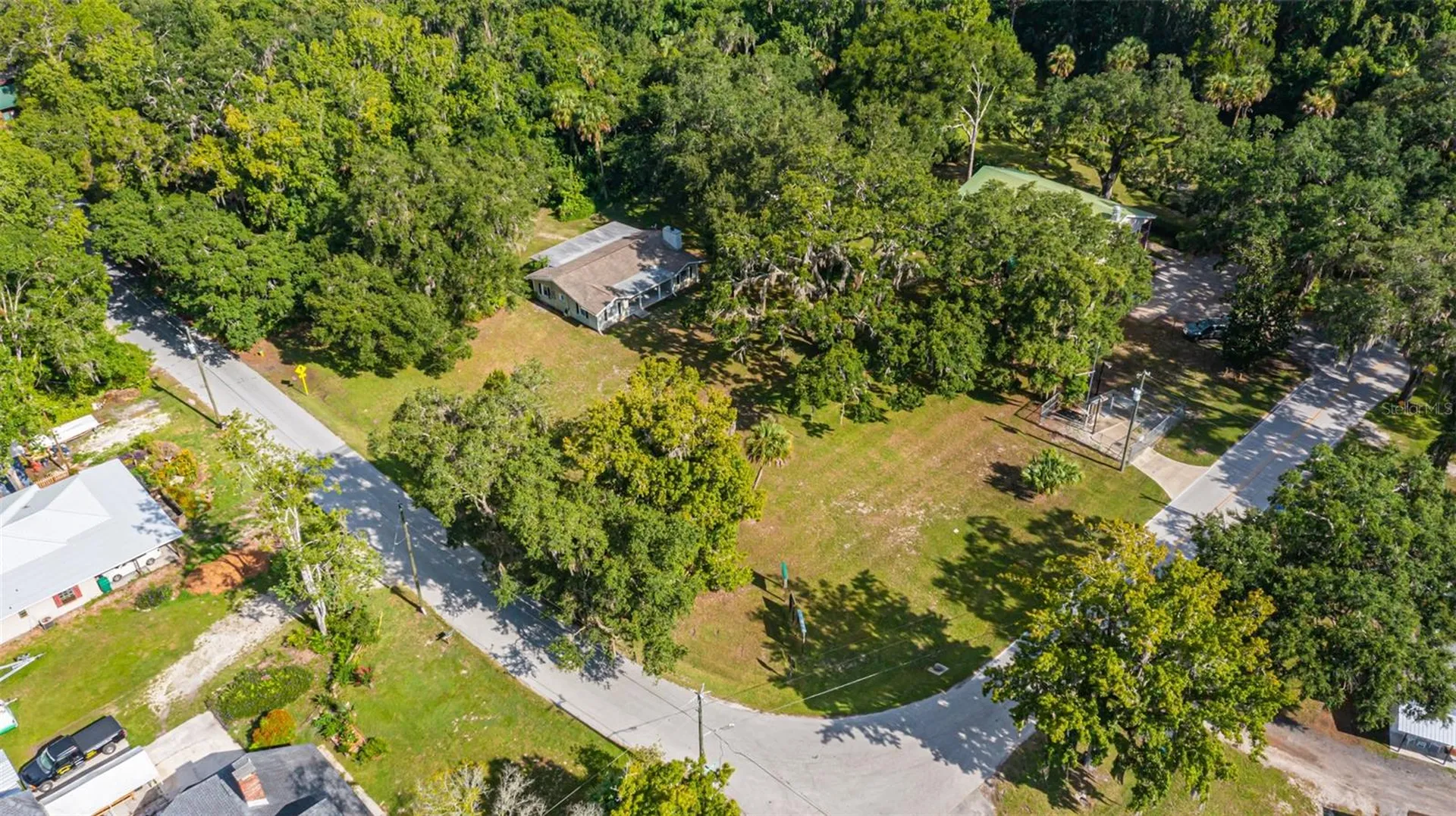 8585 W Miss Maggie Drive Homosassa FL 34448