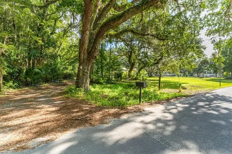8585 W Miss Maggie Drive Homosassa FL 34448